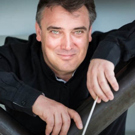 Jaime Martín, conductor